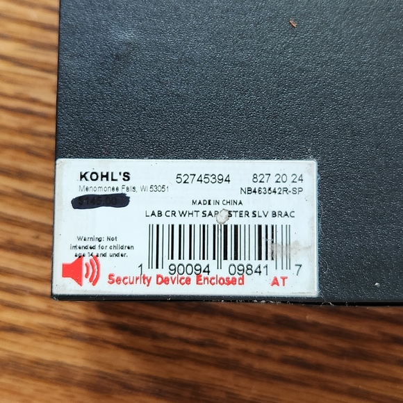 Silver purse, white saphire bracelet, silver bangle, amethyst necklace set - Picture 4 of 16